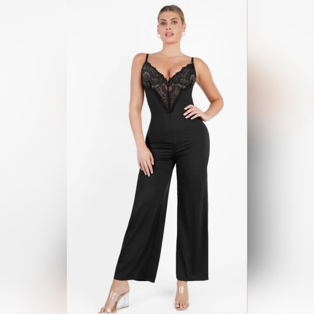 NWT Popilush Shapewear Built In Lace Jumpsuit V-neck Wide Leg in Black Sz Small‎